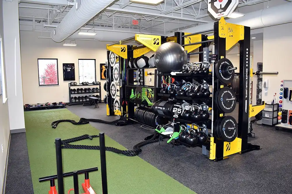 Chan Soon Shiong Medical Center free weights